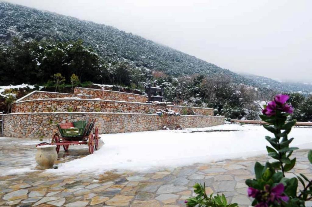 Metohi Hotel Mariolata Exterior foto