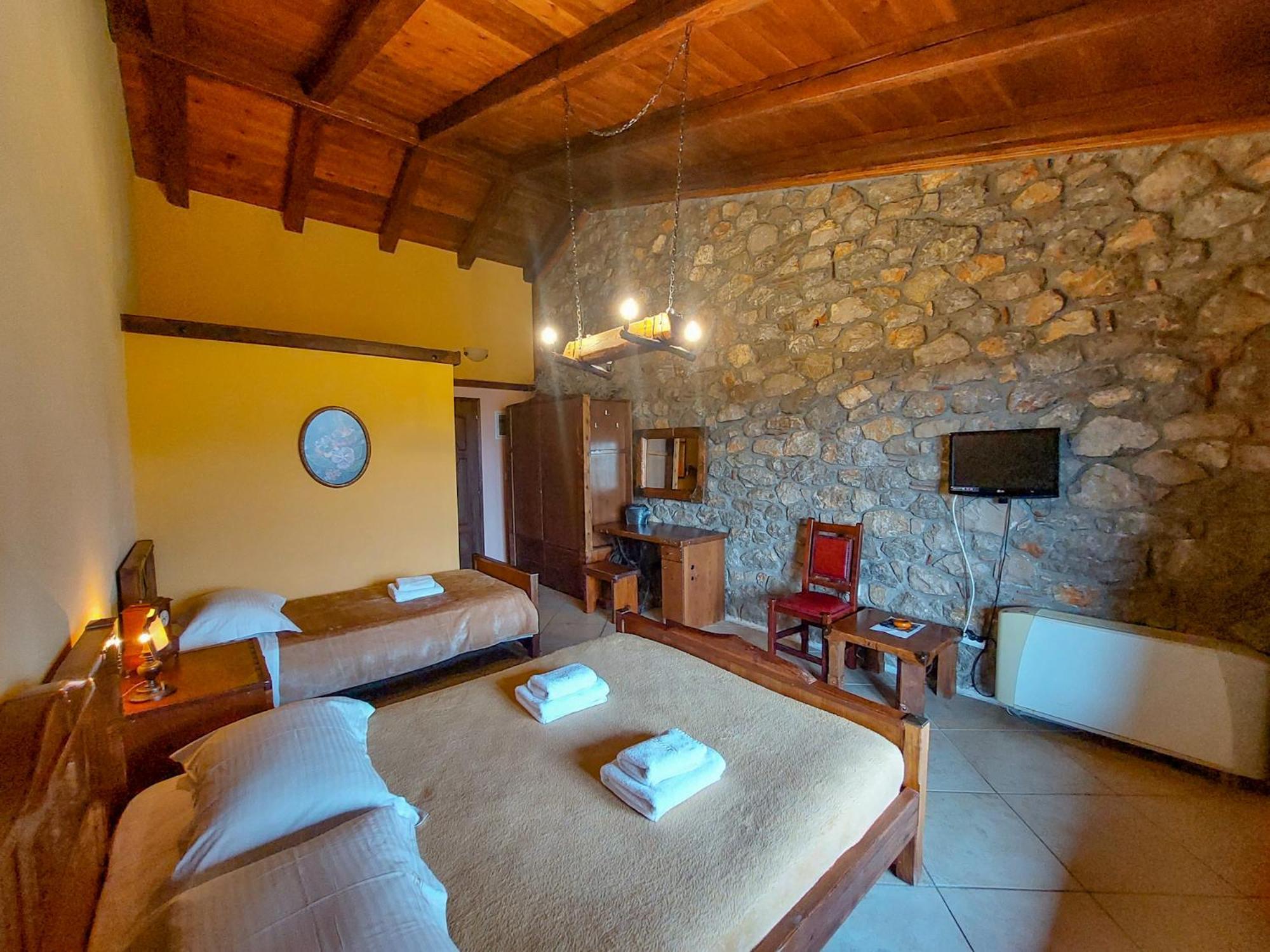 Metohi Hotel Mariolata Exterior foto